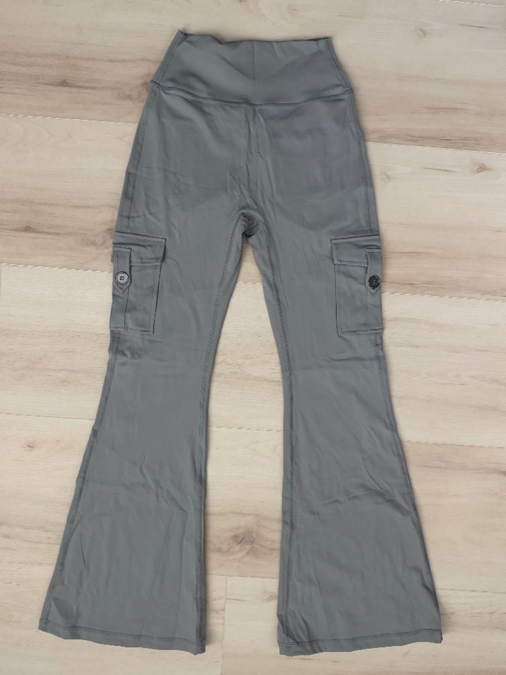 Yeoreo Hedda 28" CoreFlex Flared Leggings